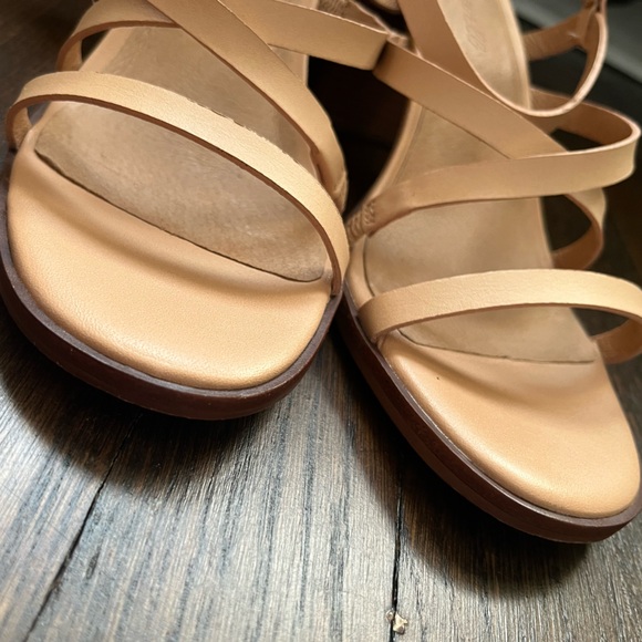 Madewell Edie Sandal in Leather - Picture 5 of 5
